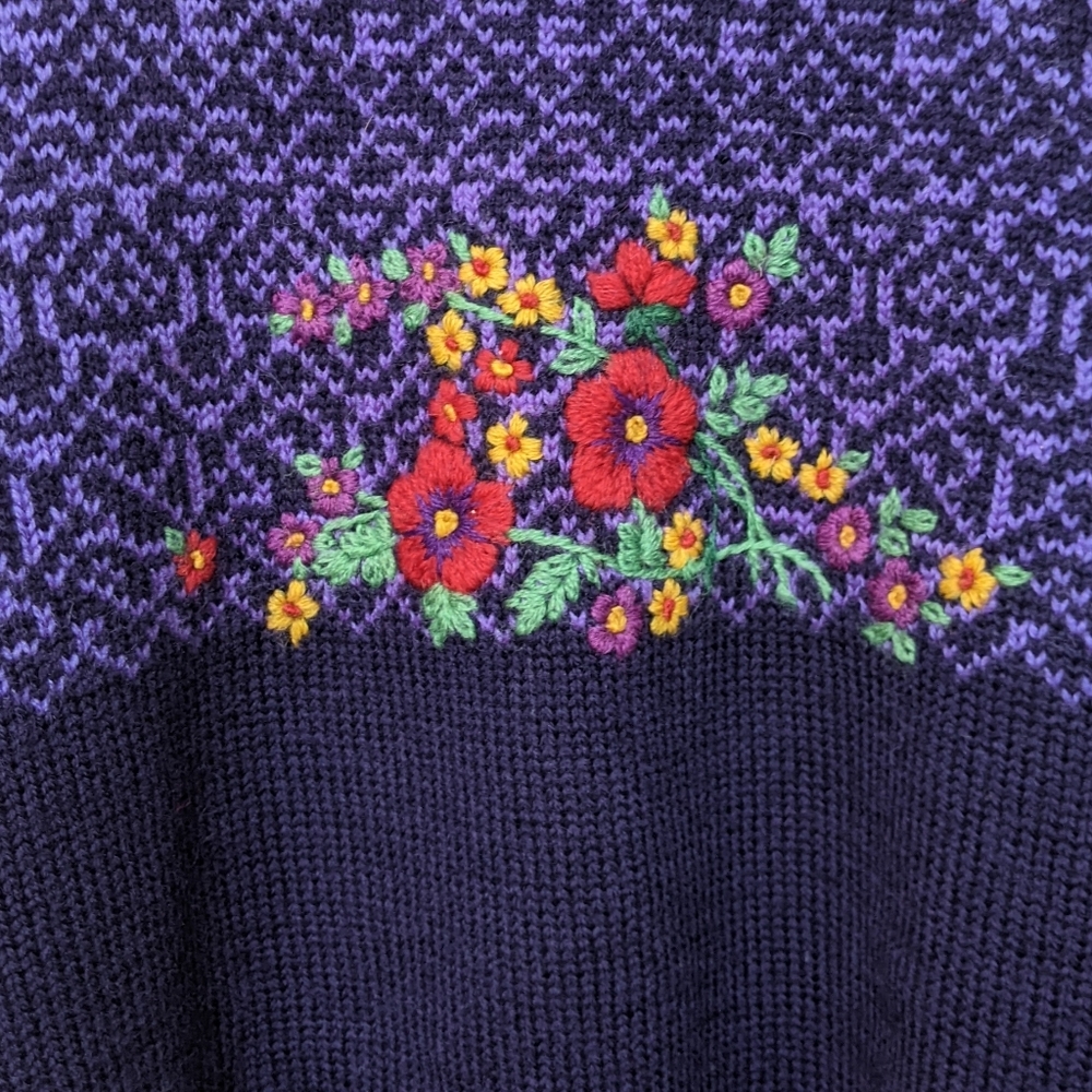 Vintage 80s Susan Bristol Puff Sleeve Sweater Wool Purple Floral Embroidered M - Picture 2 of 5